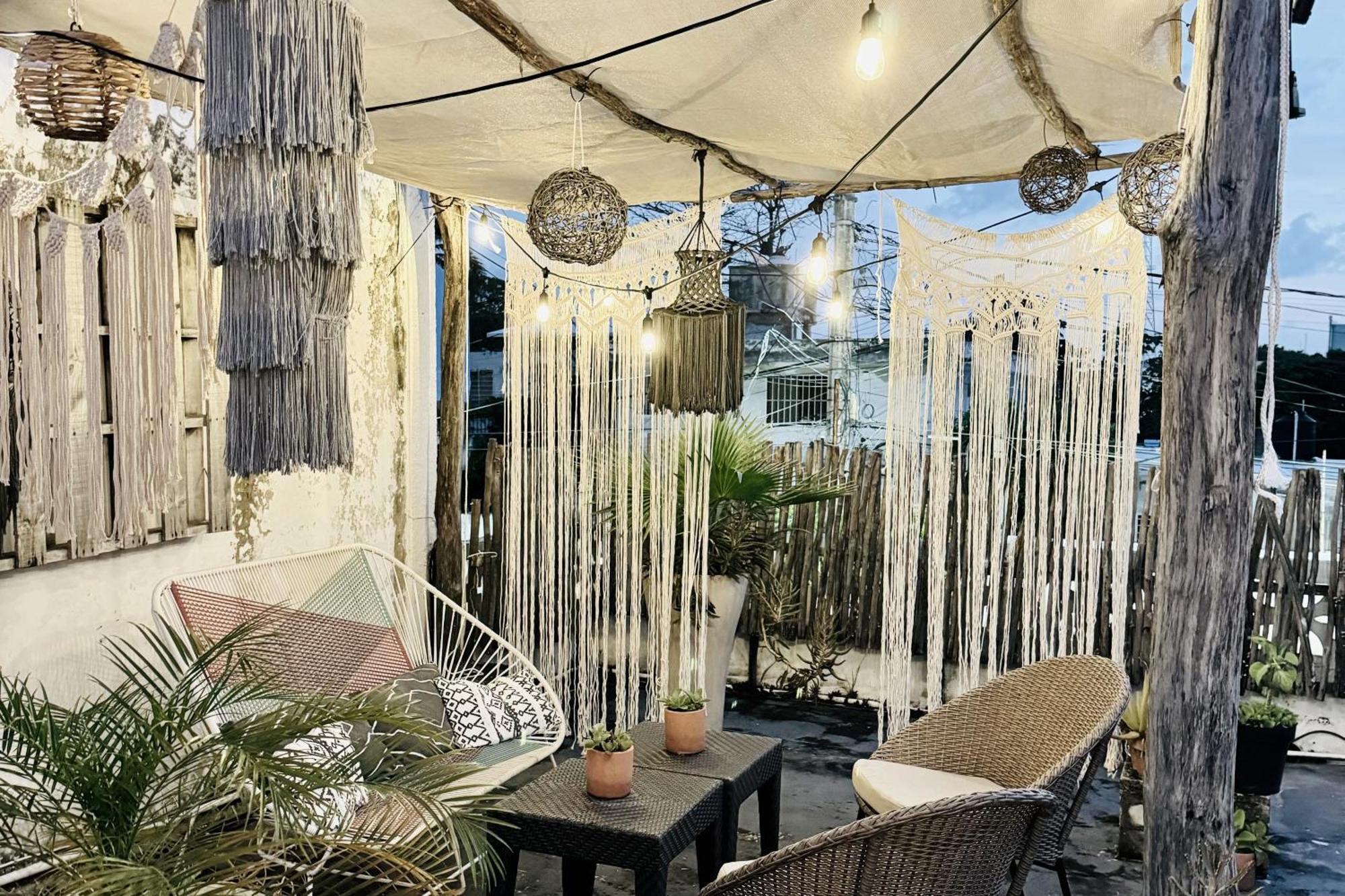 Reno Central Apartments Downtown كانكون المظهر الخارجي الصورة